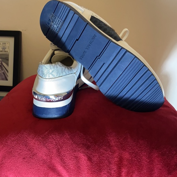 MICHAEL KORS Shoes - Picture 3 of 4